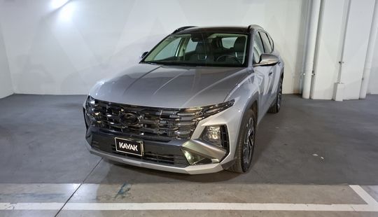 Hyundai • Tucson