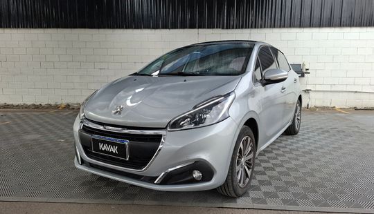 Peugeot • 208
