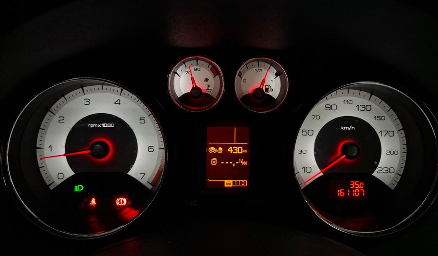 Peugeot 408 2.0 16V ALLURE+ Sedan 2013