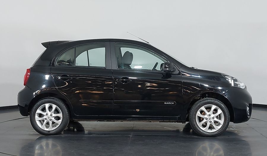 Nissan March SV 1.0 16V Hatchback 2015