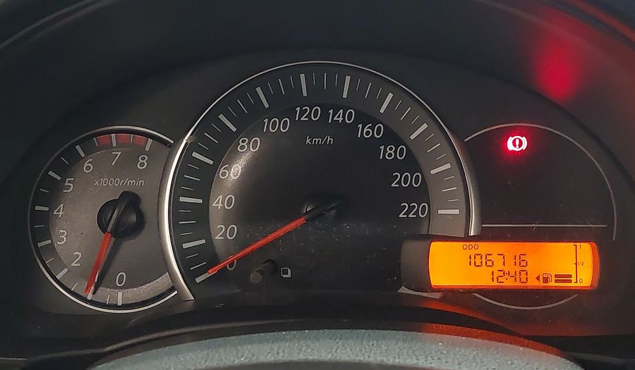 Nissan March SV 1.0 16V Hatchback 2015