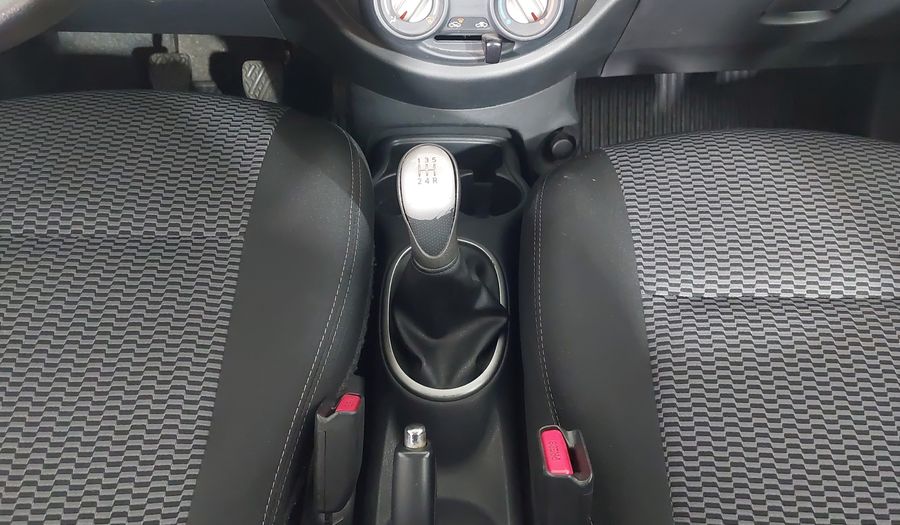 Nissan March SV 1.0 16V Hatchback 2015