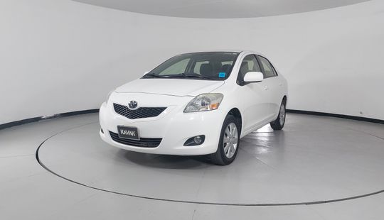 Toyota • Yaris