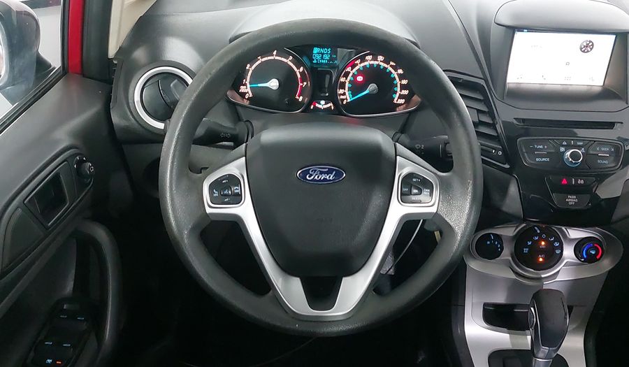 Ford Fiesta 1.6 SE AT Sedan 2017
