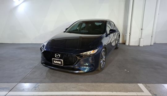 Mazda • Mazda 3