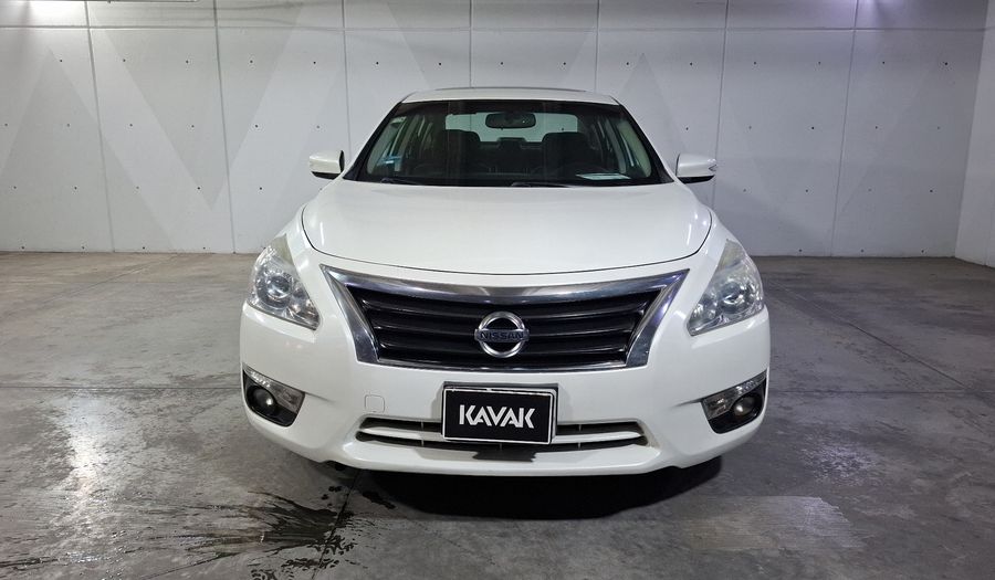 Nissan Altima 3.5 EXCLUSIVE CVT Sedan 2015