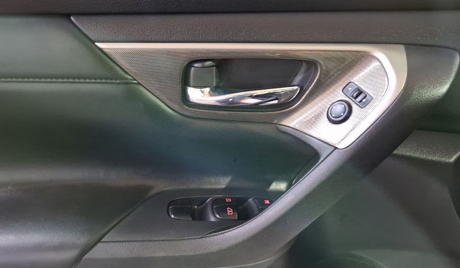Nissan Altima 3.5 EXCLUSIVE CVT Sedan 2015