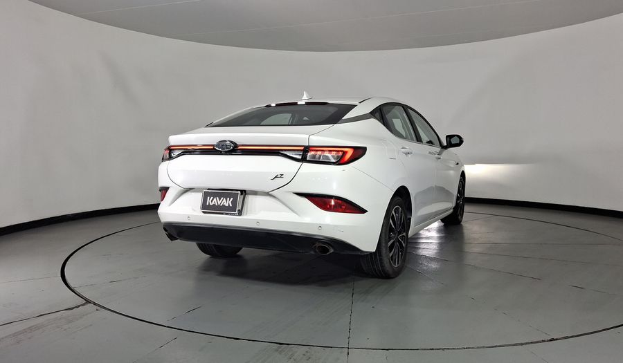 Jac J7 1.5 QUANTUM CVT Hatchback 2022