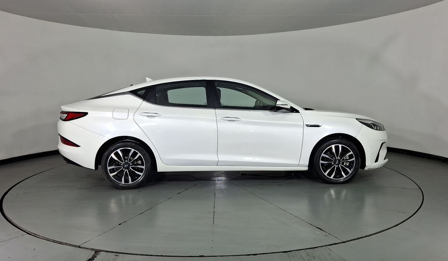 Jac J7 1.5 QUANTUM CVT Hatchback 2022