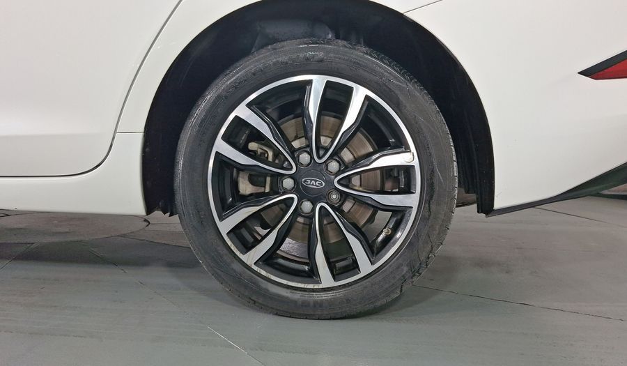 Jac J7 1.5 QUANTUM CVT Hatchback 2022