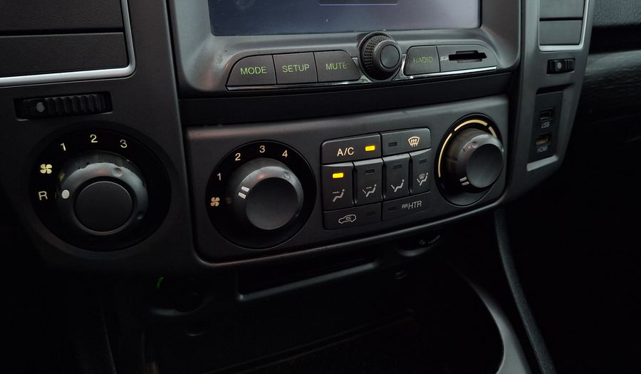 Ssangyong Stavic 2.2 XDI STD Minivan 2017