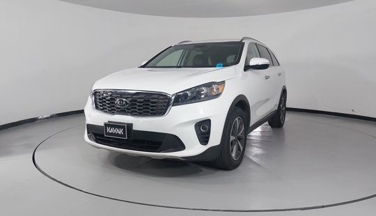 Kia • Sorento
