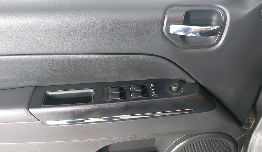 Jeep Compass 2.4 LIMITED PREMIUM FWD CVT Suv 2013