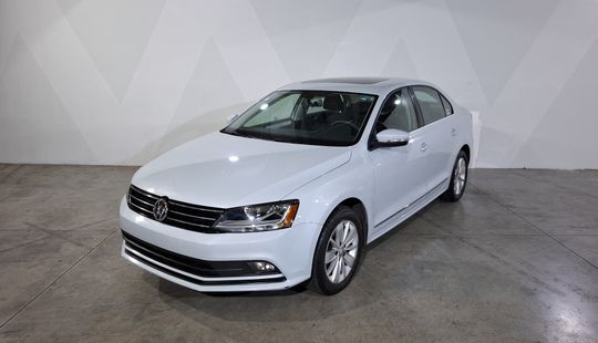 Volkswagen • Jetta