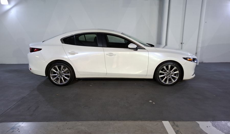 Mazda 3 2.5 I SPORT Sedan 2021