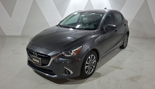 Mazda • Mazda 2