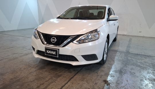 Nissan • Sentra