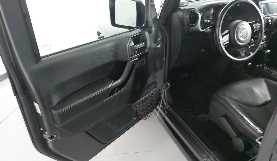 Jeep Wrangler 3.6 UNLIMITED SAHARA BACKCOUNTRY 4X4 ATX Suv 2016