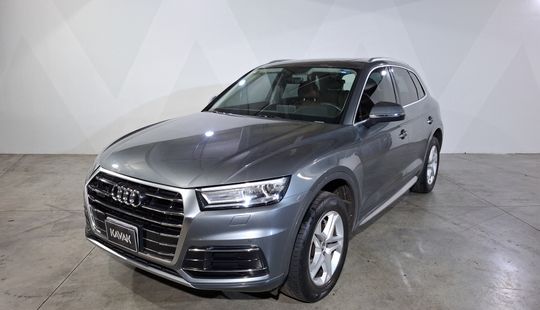Audi • Q5