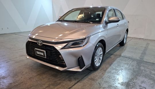Toyota • Yaris