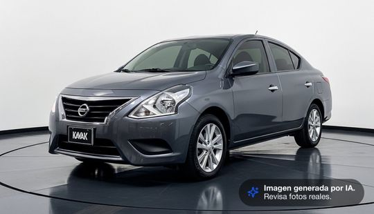 Nissan • Versa