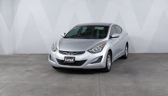 Hyundai • Elantra