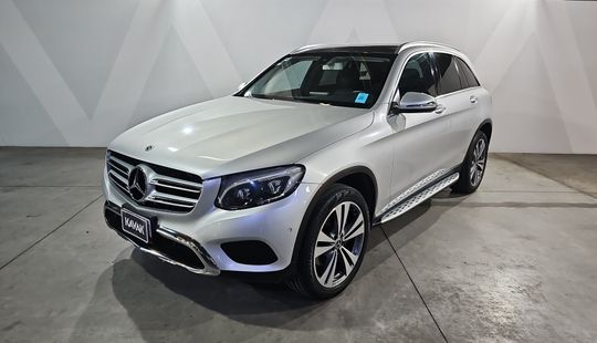 2019 • 18,408 km • Automático