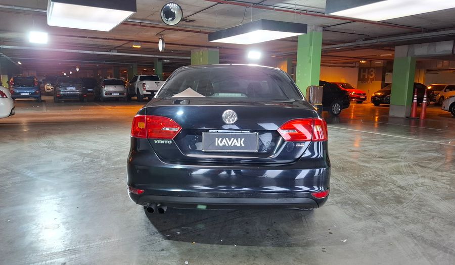 Volkswagen Vento 2.5 LUXURY Sedan 2011
