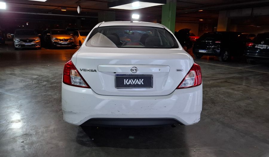 Nissan Versa 1.6 ADVANCE AUTO Sedan 2018