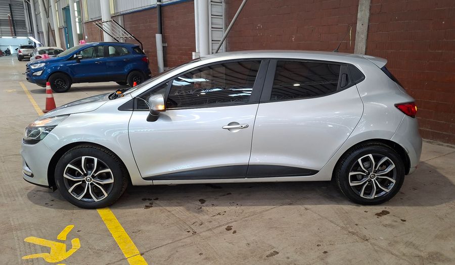 Renault Clio 1.2 EXPRESSION Hatchback 2021