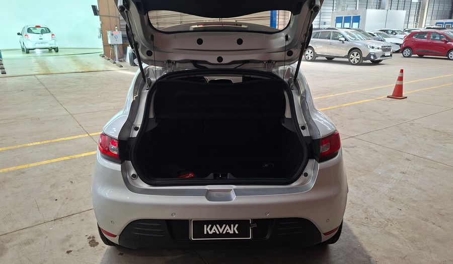 Renault Clio 1.2 EXPRESSION Hatchback 2021