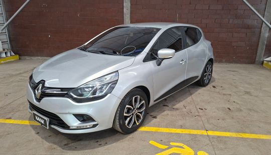 Renault • Clio