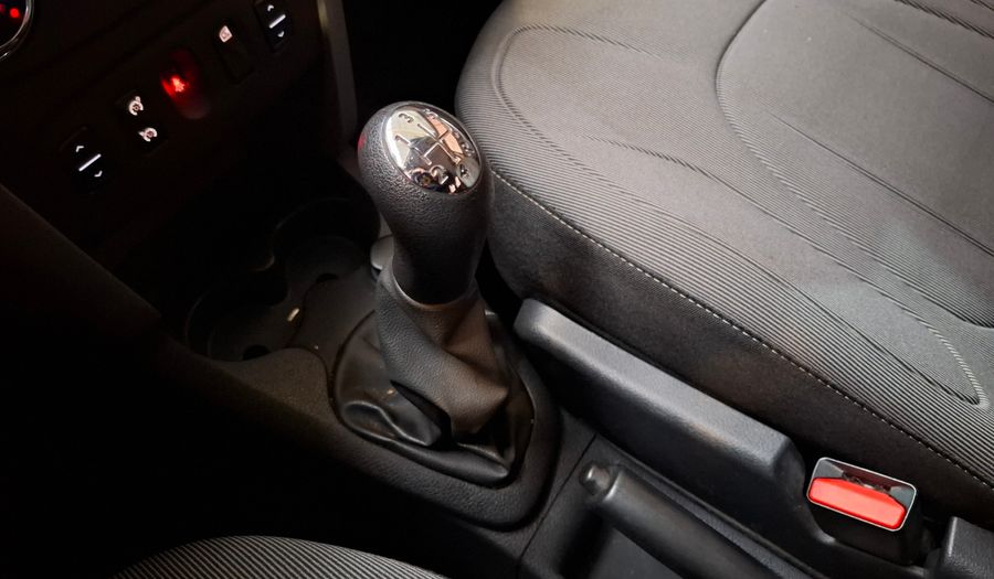 Renault Logan 1.6 PRIVILEGE Sedan 2017
