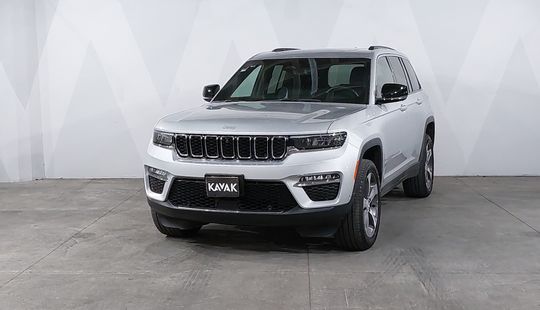 Jeep • Grand Cherokee