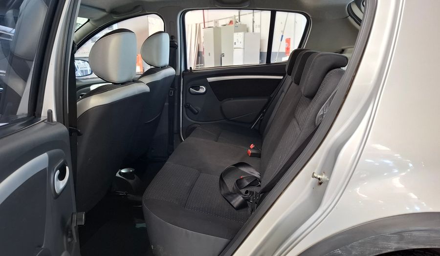 Renault Sandero Stepway 1.6 16V STEPWAY CONFORT Hatchback 2010
