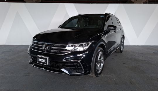 Volkswagen • Tiguan