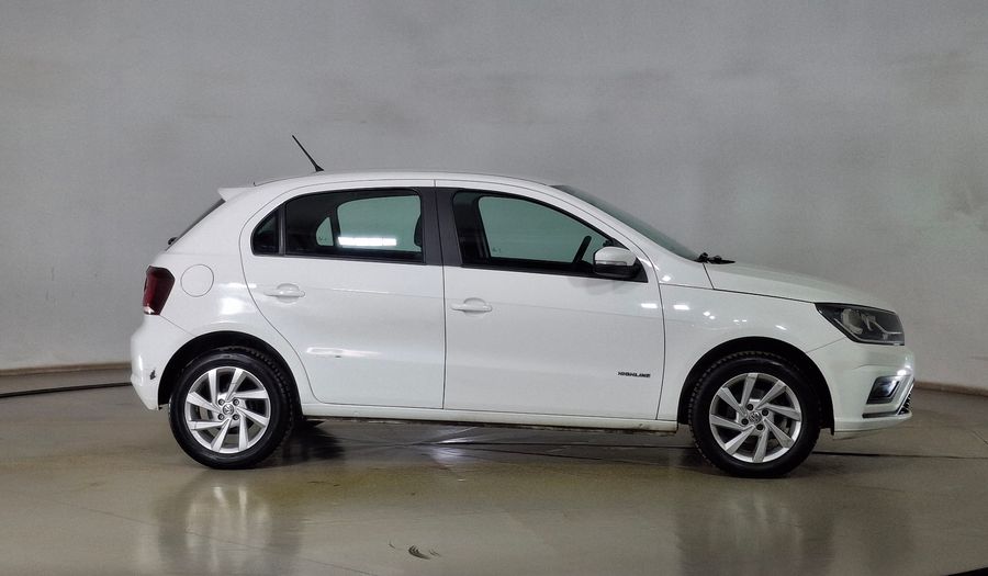 Volkswagen Gol 1.6 HIGHLINE Hatchback 2022