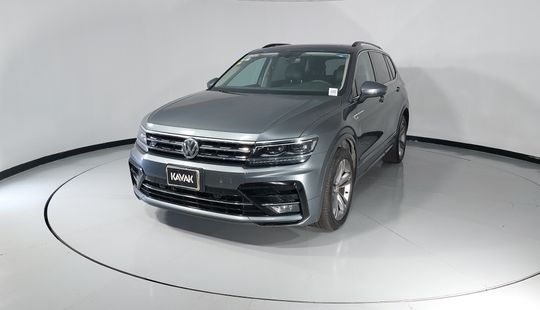 Volkswagen • Tiguan