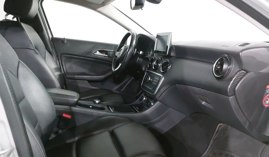 Mercedes Benz Clase Gla 1.6 GLA 200 DCT Suv 2018