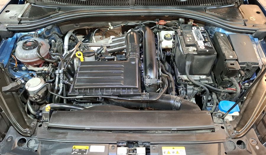 Volkswagen Jetta 1.4 HIGHLINE AUTO Sedan 2020