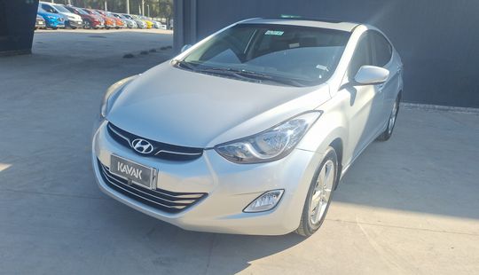 Hyundai • Elantra