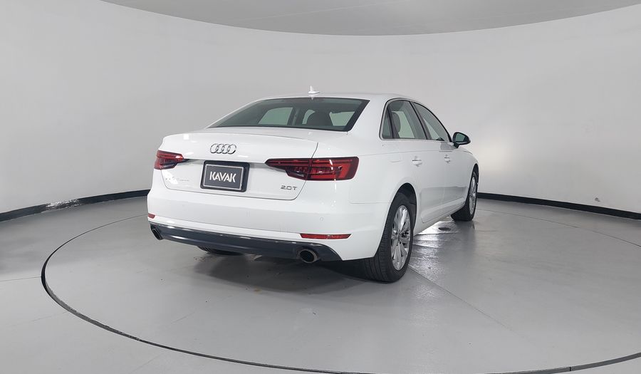 Audi A4 2.0 SELECT DCT Sedan 2018