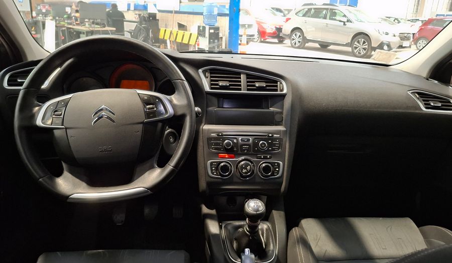 Citroen C4 1.6 HDI SEDUCTION Hatchback 2014