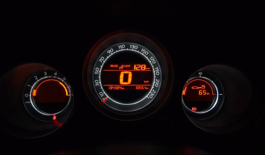 Citroen C4 1.6 HDI SEDUCTION Hatchback 2014