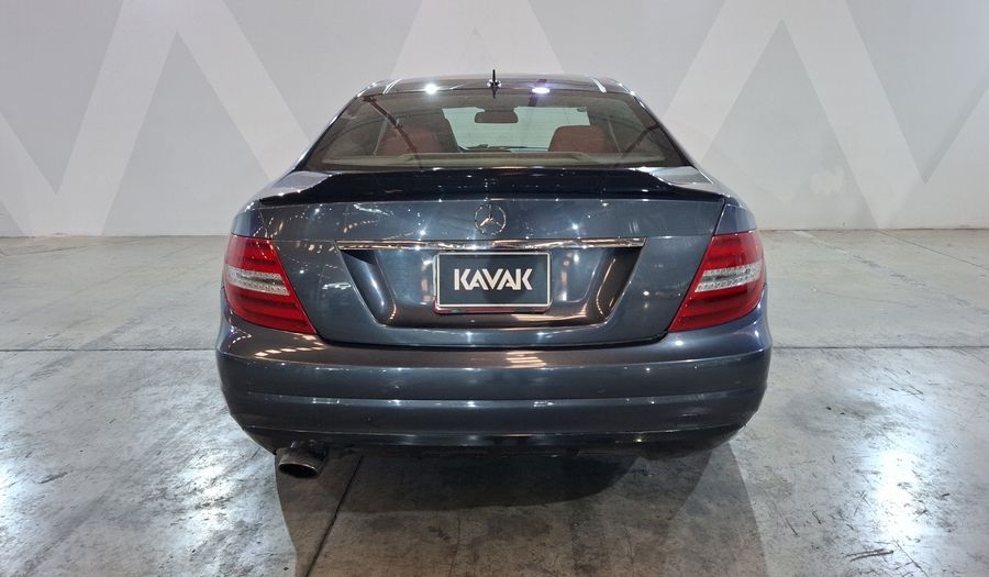 Mercedes Benz Clase C 1.8 250 CGI AT Coupe 2014