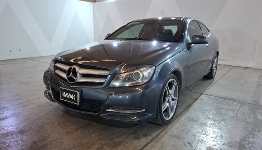 Mercedes Benz • Clase C