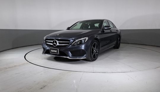 Mercedes Benz • Clase C