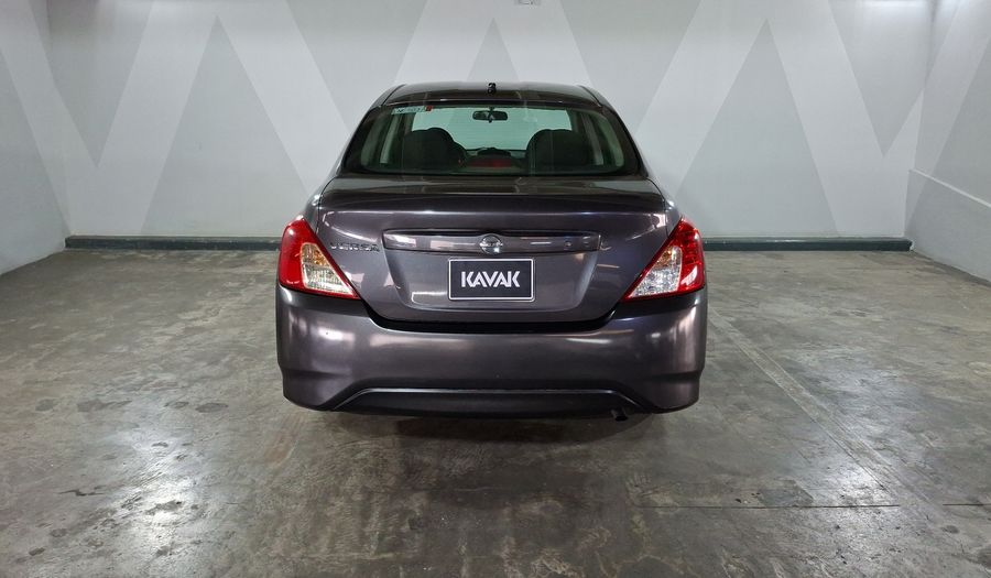 Nissan Versa 1.6 SENSE Sedan 2018
