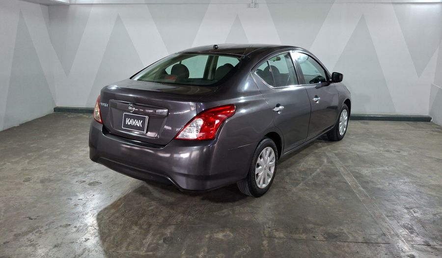 Nissan Versa 1.6 SENSE Sedan 2018