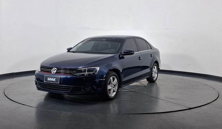Volkswagen Vento 2.5 ADVANCE PLUS TIPTRONIC MY15 Sedan 2014